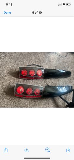 2008 GMC Yukon Denali XL Tail lights