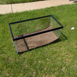 40gallon Breeder Tank W/ Gravel Or Can Be Removed