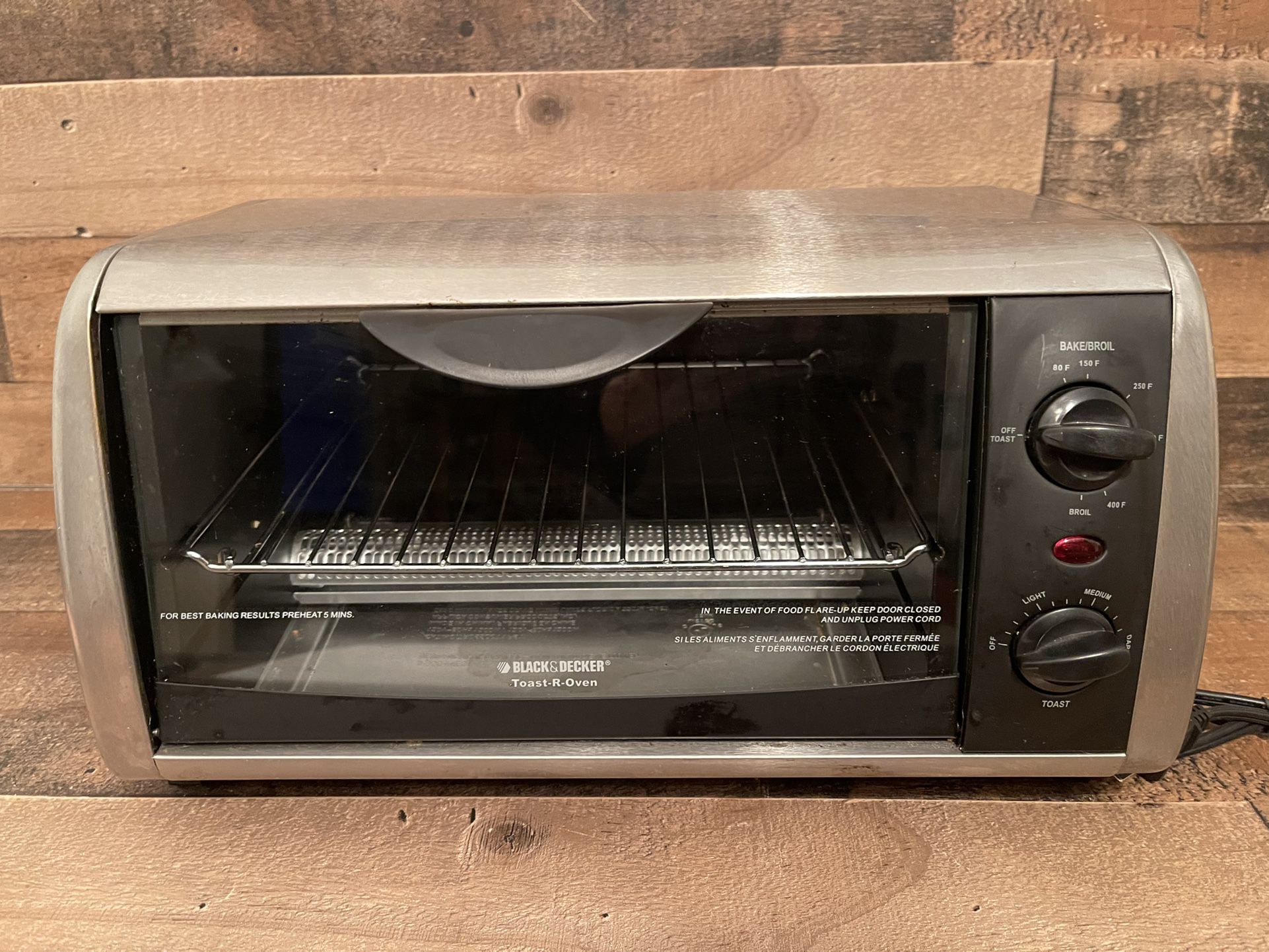 NEW Sealed Box Black Decker Toast-R-Oven Stainless Toaster Broiler TRO5500  for Sale in Fresno, CA - OfferUp