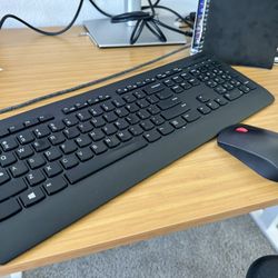 Wireless Lenovo Keyboard & Mouse 