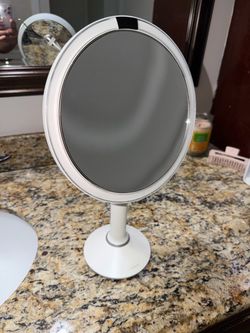 Simple human mirror