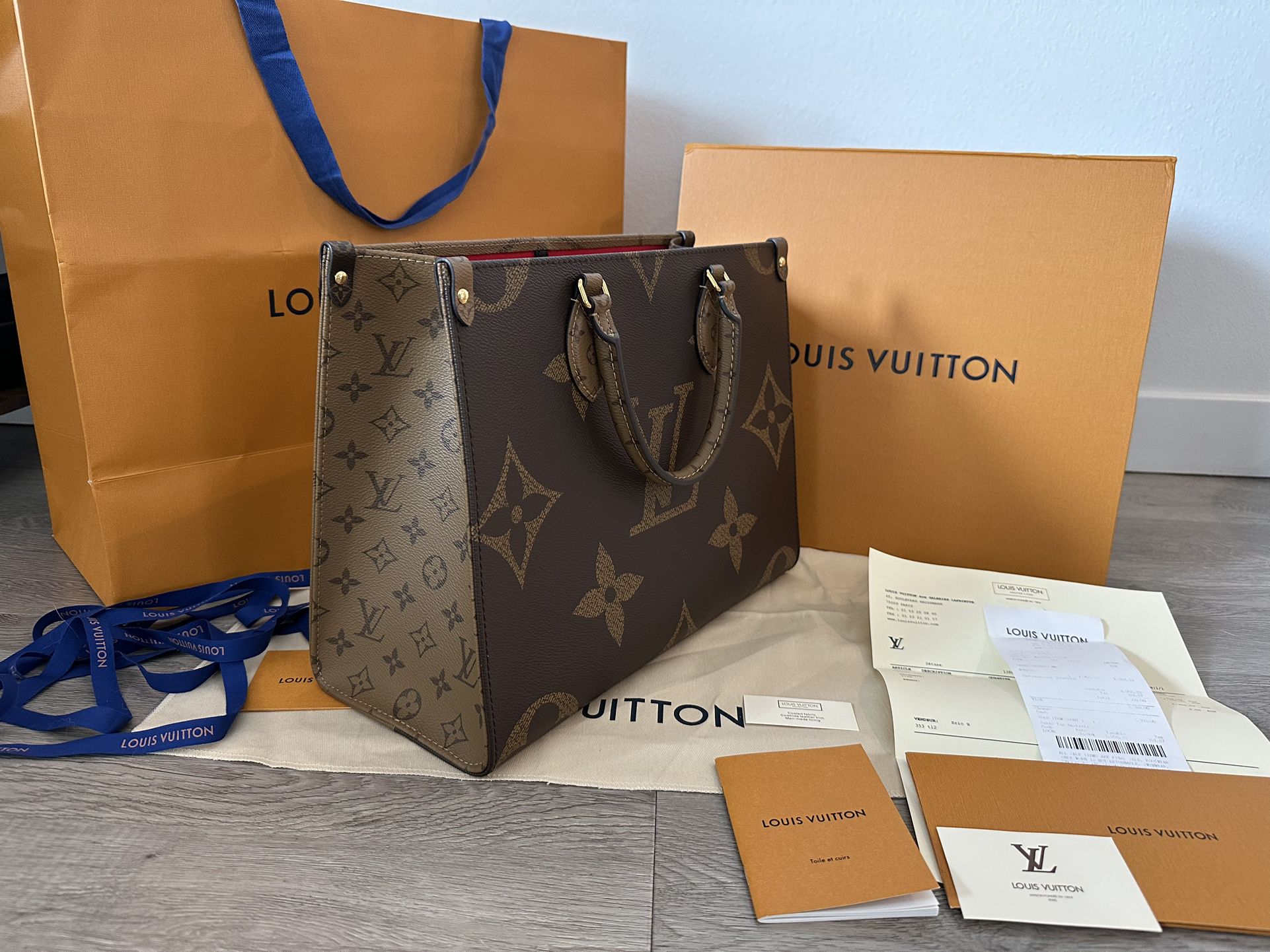 New Louis Vuitton Onthego MM Enpriente Dove/cream for Sale in Miami, FL -  OfferUp