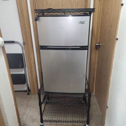 Arctic King Mini Fridge With Stand
