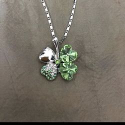 White gold plated swarovski crystal flower necklace