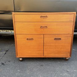 George Nelson Omni Mid Century 4 Drawer Cabinet.