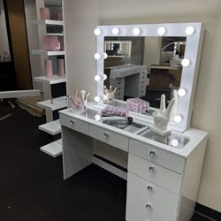 New White Glass Top Make Up Vanity