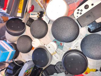 Mixed Lot of Smart Speakers Amazon Echo and Google Home