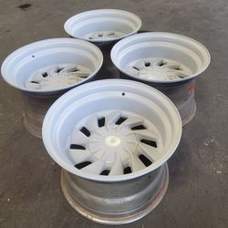15" Old School Spectrum  15x10 Uni 5 Lug C10