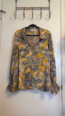Women’s blouse
