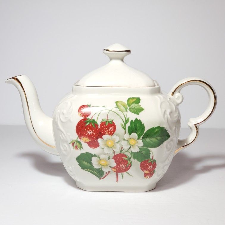 Ellgreave Teapot Strawberries