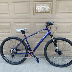 Diamondback Hardtail Insight Mountain Bike