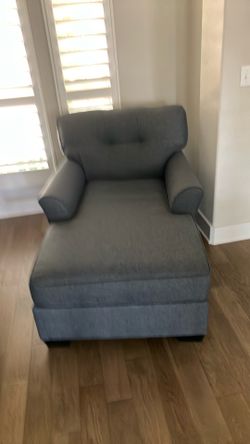 Chaise Lounge