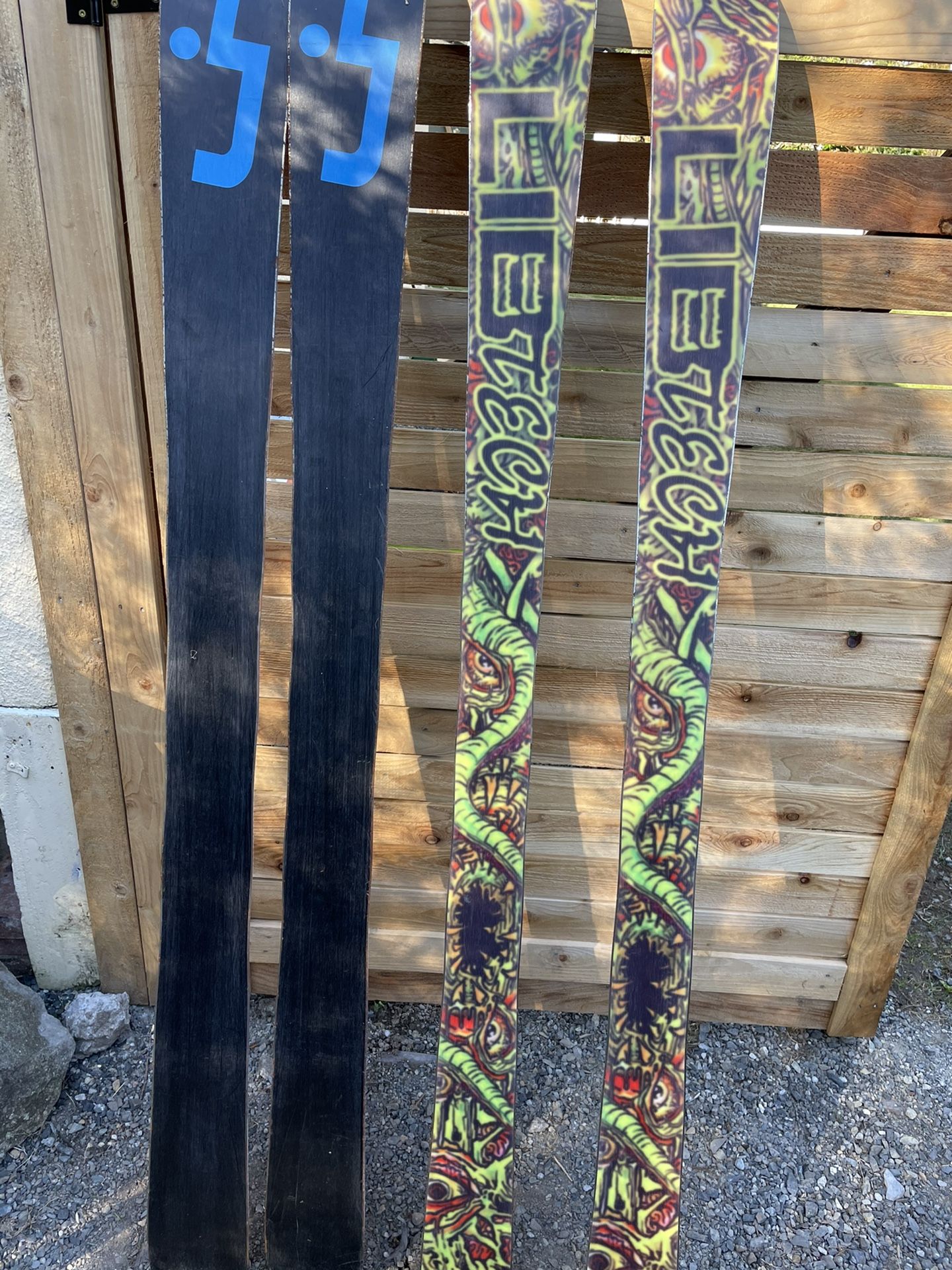 Skis! Lib Tech Pow Nas 191 & Almost Condition 186 Magic Horsepower