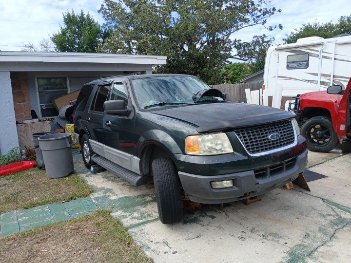 2004 Ford Expedition