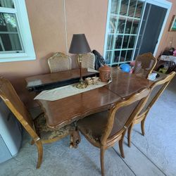 Dining Room Table 