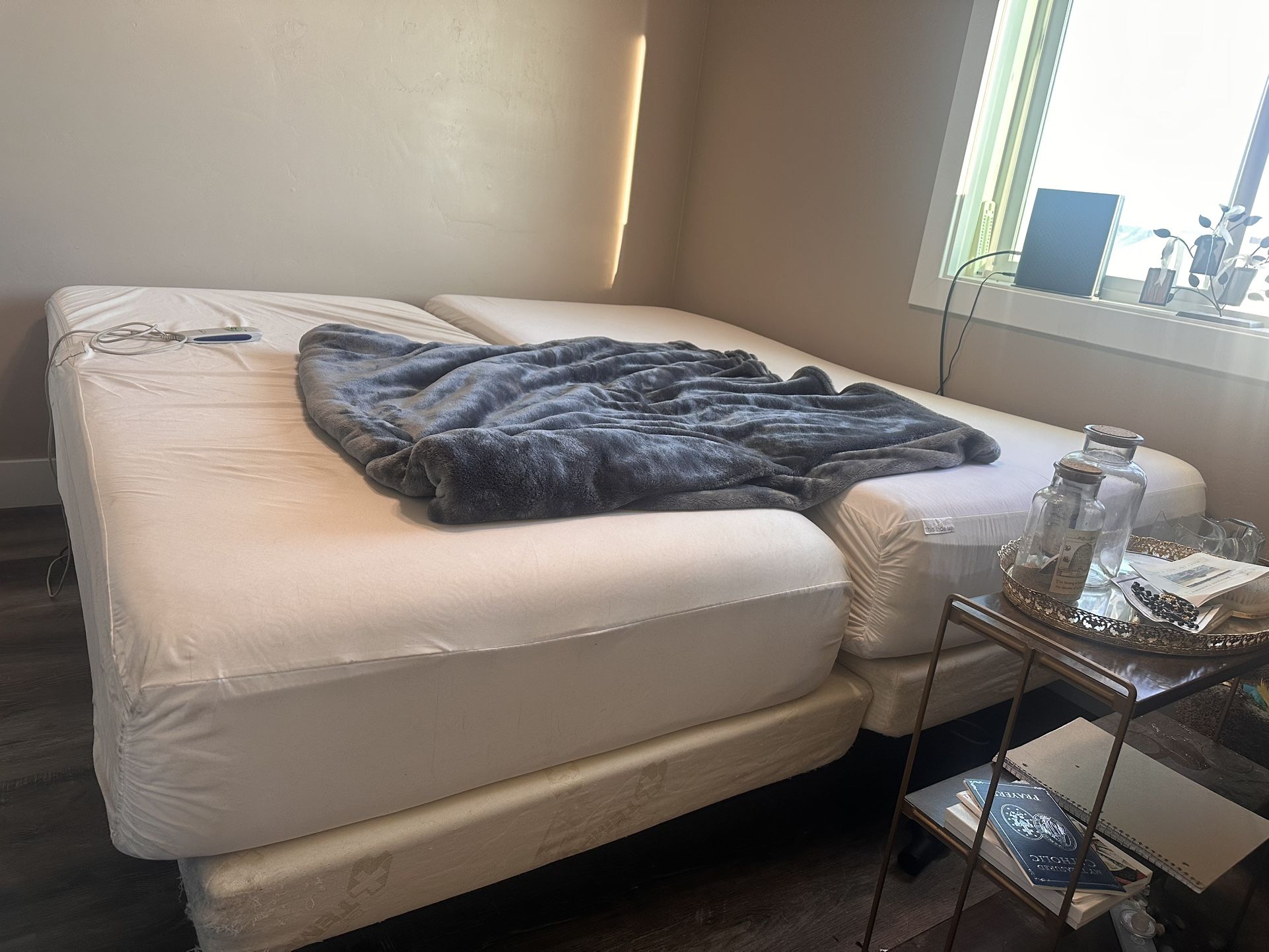 Adjustable Tempurpedic Split King Bed 