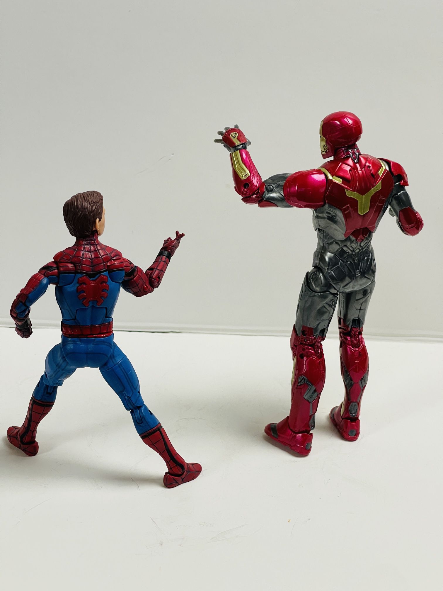 Marvel Legends Exclusives Spider Man and Iron Man Sentry 2