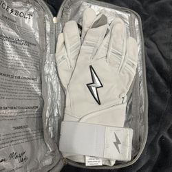 white chrome bruce bolt batting gloves