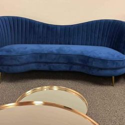💙İn Stock Sophia Upholstered Camel Back Sofa Blue$20 Down Payment and delivery available 