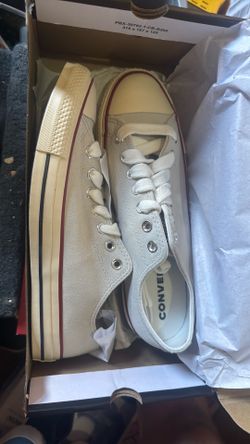 Converse size 8.5 brand new