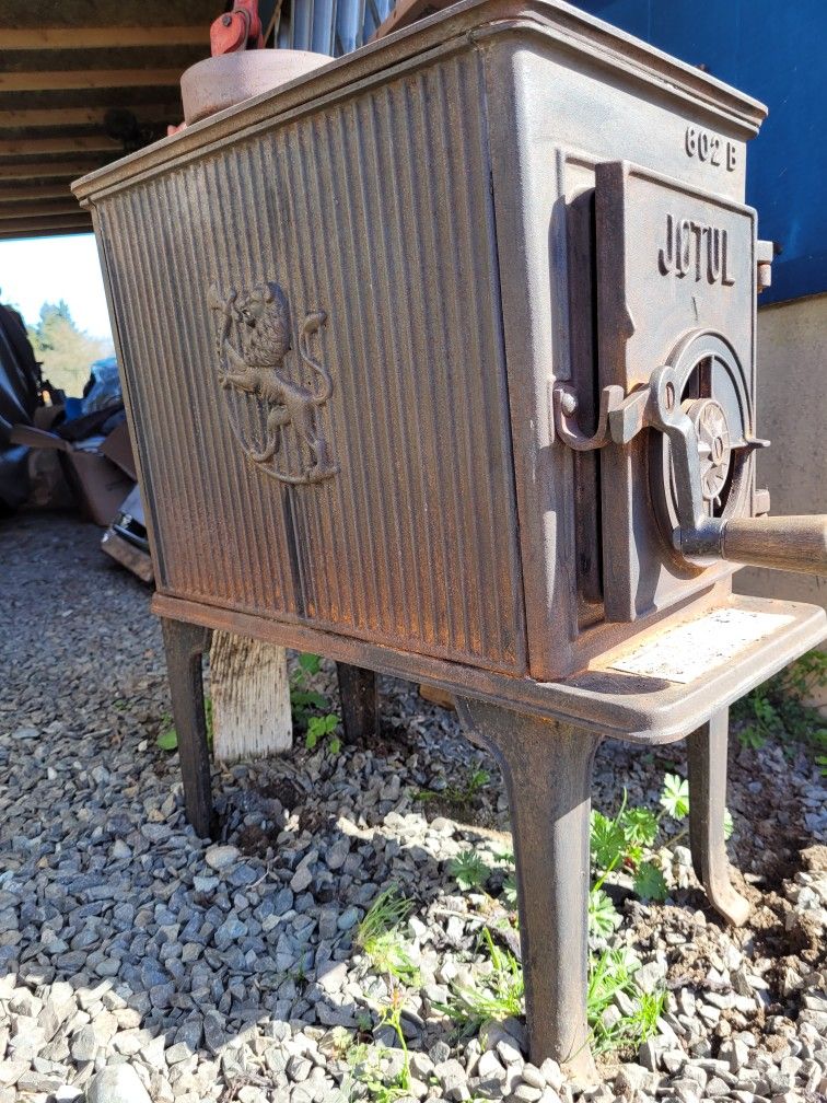 Jotul 602B Classic Woodstove Norway for Sale in Renton, WA - OfferUp