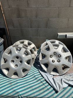 Car hub caps