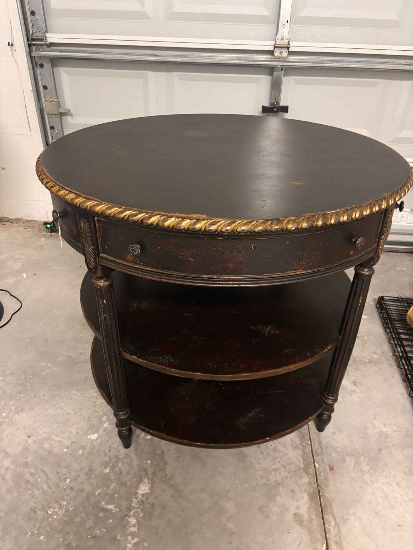 Solid Wood Round Table