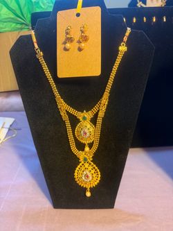 Necklace set