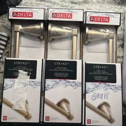 Delta Tissue Holder Lot (3)