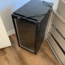Nice Small Wine Cooler 