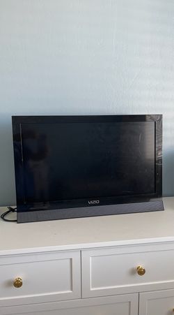 32 INCH TV + AMAZON FIRE STICK