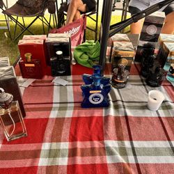 Colognes And Perfumes 