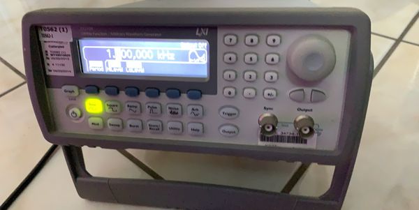 Agilent 33210A - 10mhz Arbitrary Waveform Generator for Sale in