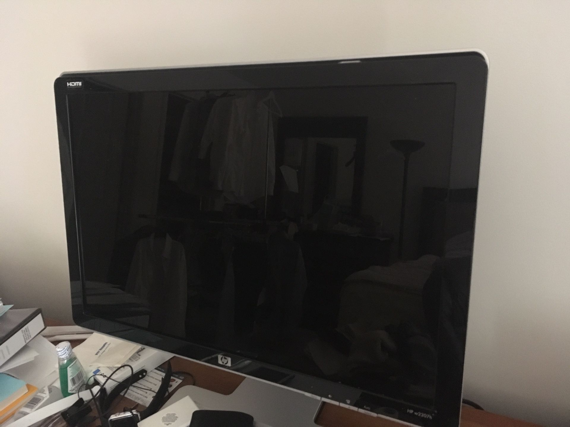 HP w2207 monitor (22”)