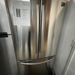 Samsung French Door Fridge 33”