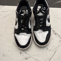 Nike Dunks 