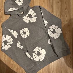 Denim tears “grey”
