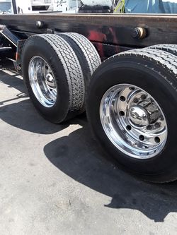 Pulido de aluminio y pintura detallado de interiores