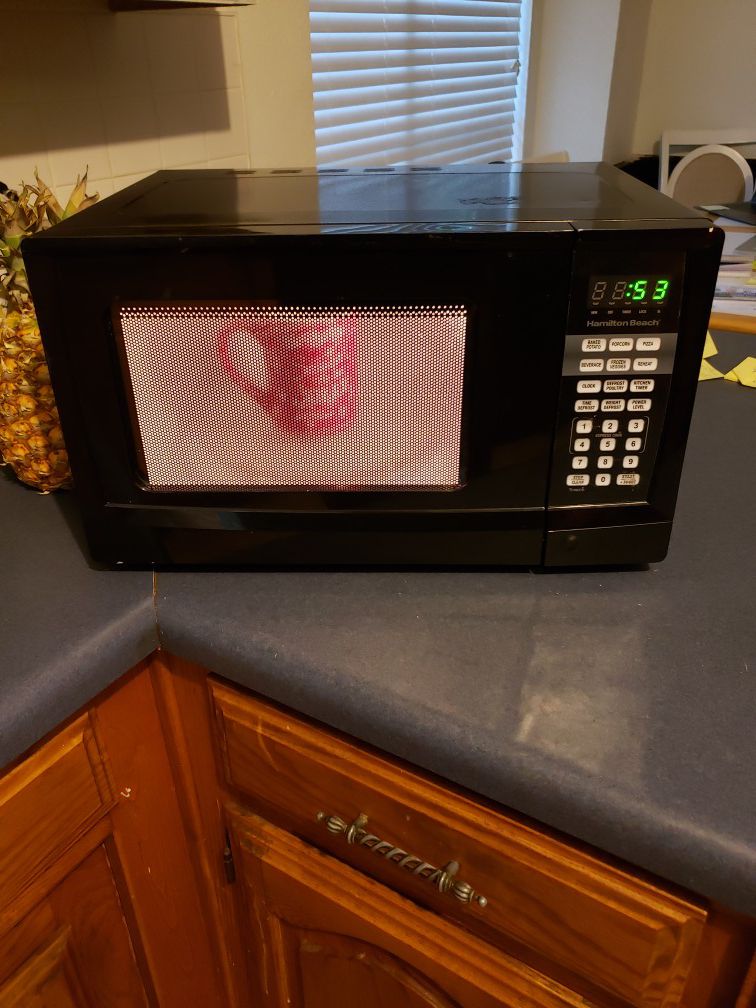 Hamilton Beach 1.1 cu. ft. Countertop Microwave Oven, 1000 Watts, Whit –  The Bargain Brothers