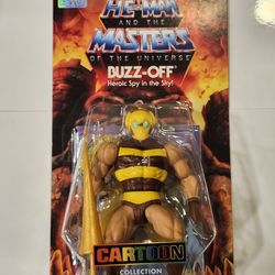 HE-MAN AND THE MASTERS OF THE UNIVERSE . RETRO PLAY . CARTOON COLLECTION. BUZZ-OFF 6 " ACTION FIGURE.