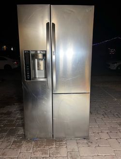 LG Fridge 26 Cu. Feet French Door