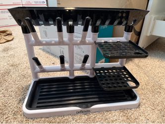 Dr. Browns baby bottle drying rack