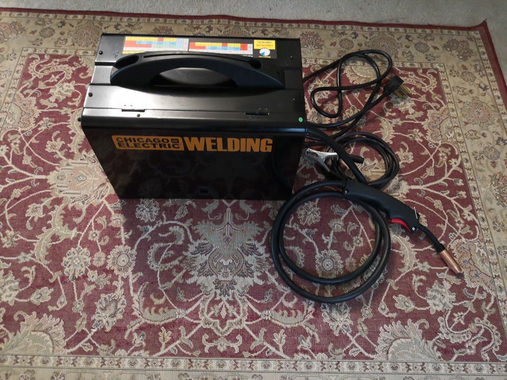 Chicago Electric MIG 170 Wire Feed Welder 