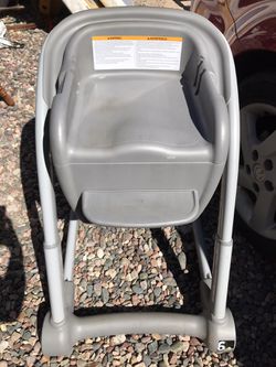 Graco 6 in 1 high chair grey