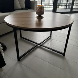 Round Coffee Table 