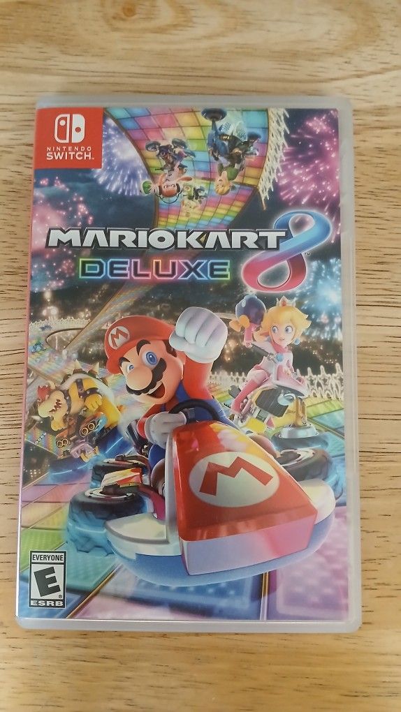 Mario Kart 8 Deluxe - Nintendo Switch Game