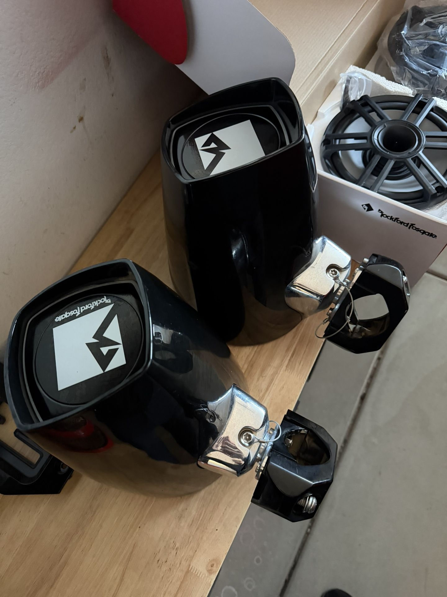 Rockford 8InchTowers With New M2 Speakers