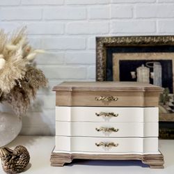 Vintage Styled Jewelry Box By MELE and Co