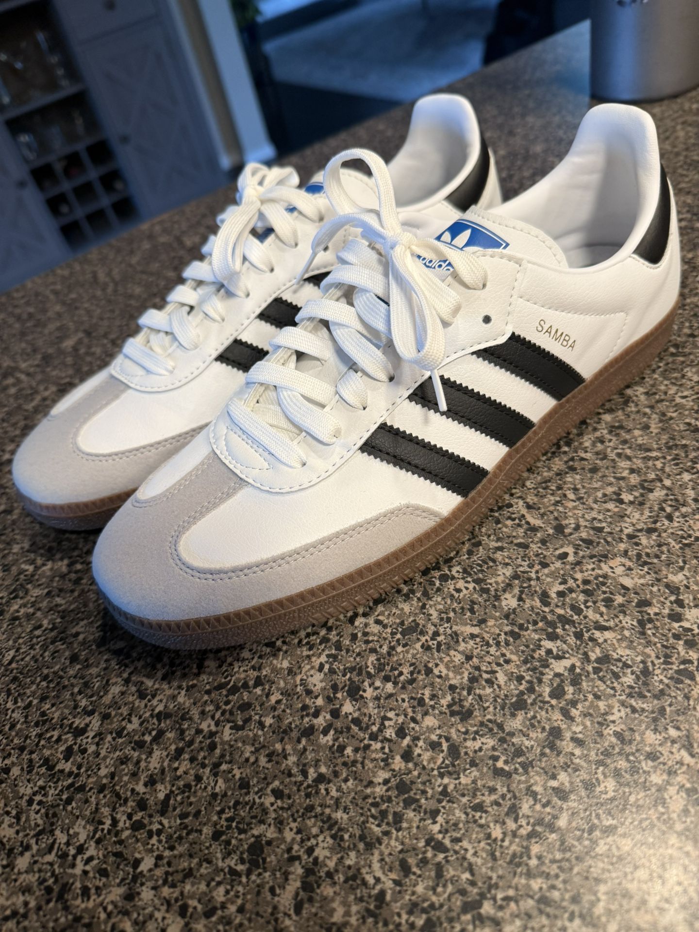 Brand New Men’s adidas Sambas White/gum Size 10