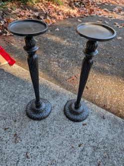Pillar candle holders